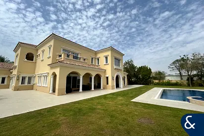 Stunning Villa | 6 Bed | Polo Field backing