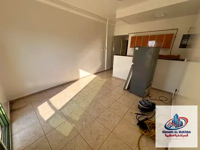 أجمل استديو بالمجره مع بلكون باطلاله بحريه مميزه مساحات ممتازه جدا وتشطيبات سوبر ديلوكس باركينج فري وتسهيلات في السداد والصيانه مجانيه
