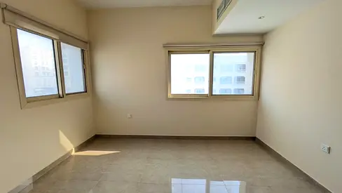 Prime Location 1bhk 30k new muwelaih family building neat and clean apartment