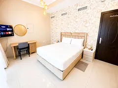 0% commission, female apartment , marina Luxury room with large balcony , full marina view,