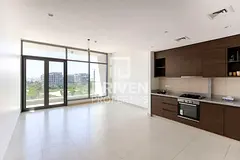 Ready to move in | Mid Floor | Spacious Apt