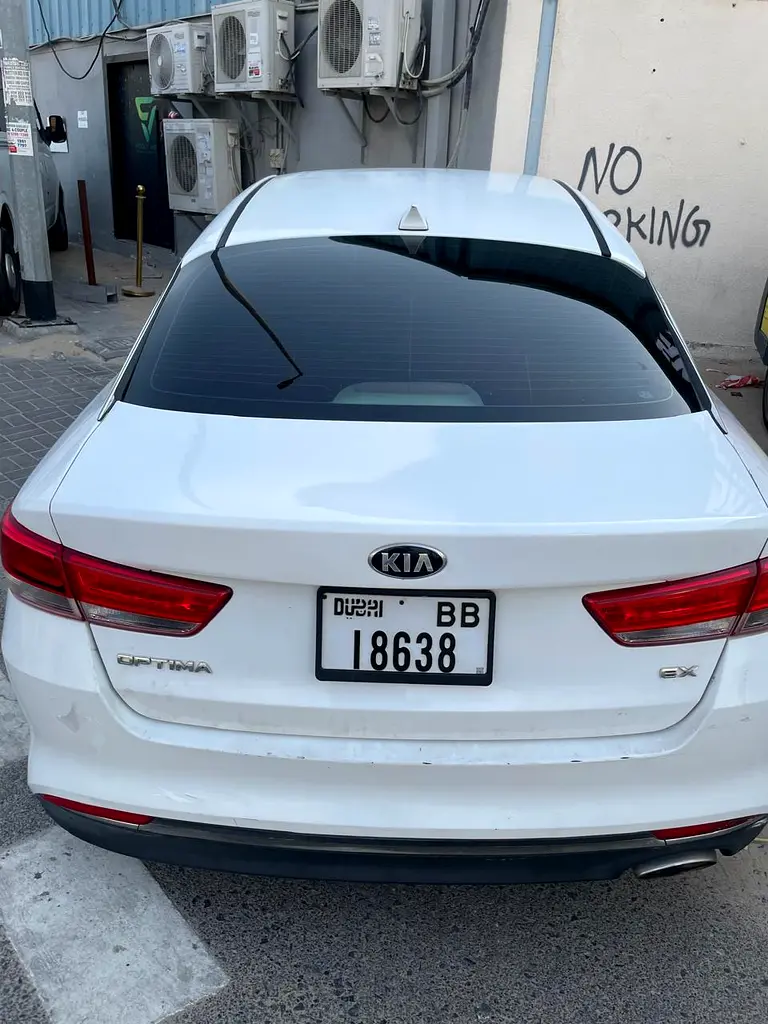 Kia Optima 2016 — photo 1 of 7