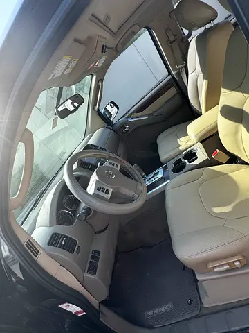 Nissan Pathfinder LE 2012 GCC Specs