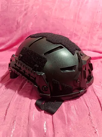 bike helmets / outdoor head gear