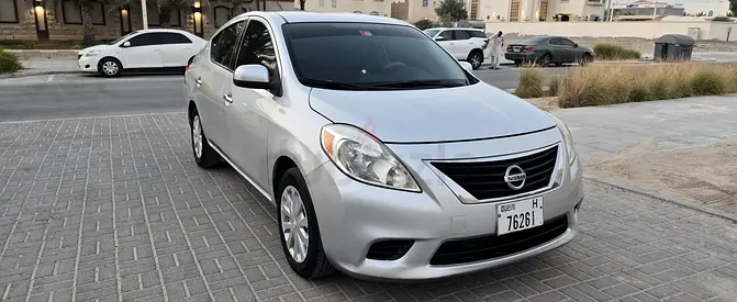 2013 Nissan Versa SV - American Specs - Well Maintained