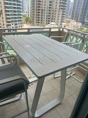 White outdoor high dining table (with 4 chairs) - good condition