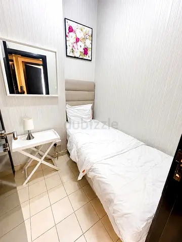 Dubai marina, for female , private bedroom, walking distance tram and metro