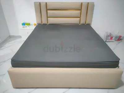 King size Bed + mattress
