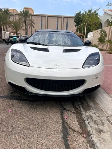 Lotus Evora S 2015 GCC Specs - Supercharged Performance