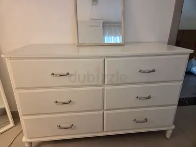 Drawer Dresser