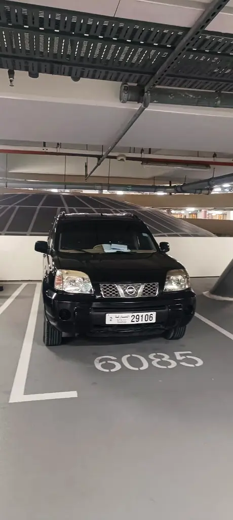 Nissan X-Trail 2012 — photo 1 of 5