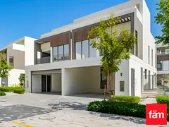 Single Row | Close to Amenities | Large Layout