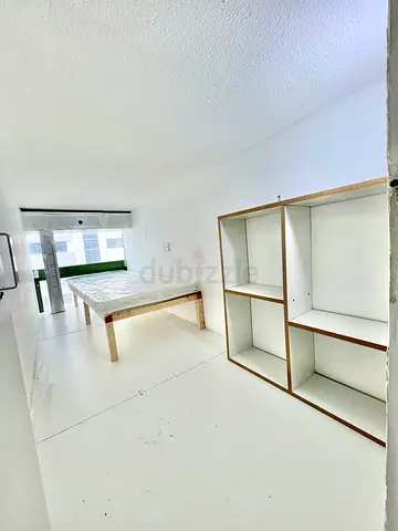 CAPSULE PARTITION ROOM for RENT in NAVIGATE AREA