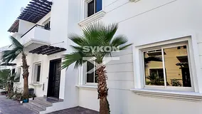Private Garden | Al Barsha Villa | Community View
