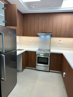 LARGE 1 BHK |Semi-Furnished| Aed 90k Multiple CHQs|