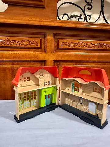 Foldable Playhouse Toy - Vintage Fisher-Price Little People Style