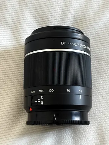 Sony DT 55-200mm f/4-5.6 Telephoto Zoom Lens (A-Mount)