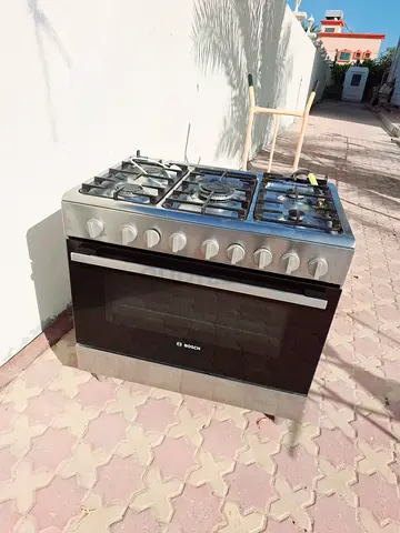 Cooking Range 5 burners