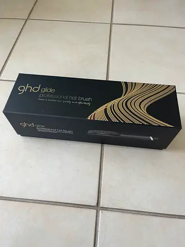 GHD Glide Professional Hot Brush - with box - barely used and like new