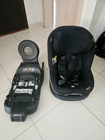 Toddler car seat with base (infant/convertible) - good condition