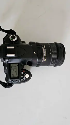 Nikon D90 camera with 18-200 original Nikkor lense.