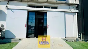 DIRECT FROM OWNER / Prime Location / Well Maintained / Prime Location.