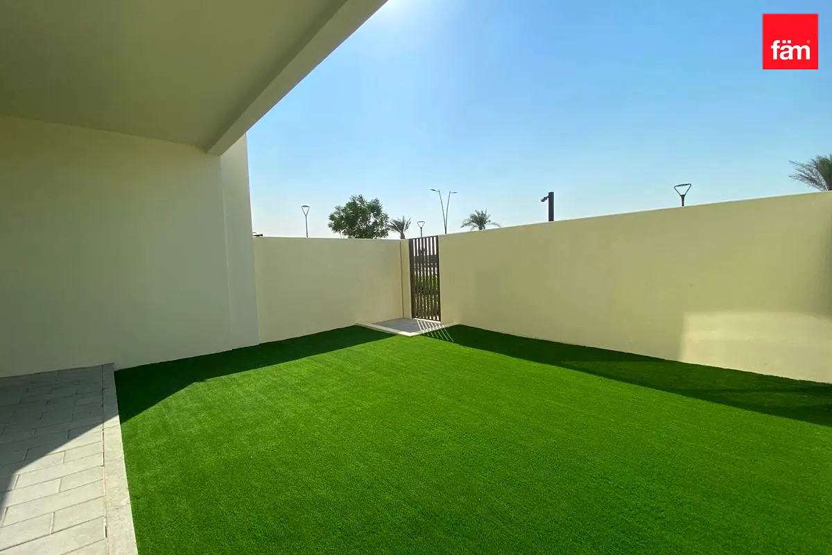 Prime Location| Spacious| Ready to move