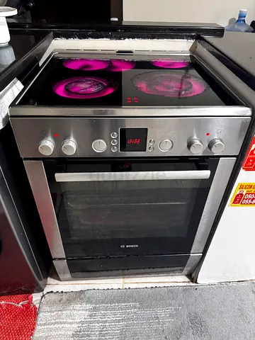 Bosch freestanding electric oven with ceramic hob - good working condition