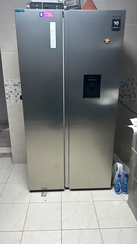 Fridge 2 door Hisense