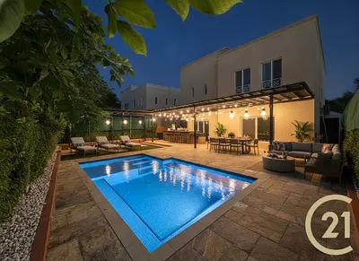 4 Bed | Vacant | Upgraded | Private Pool