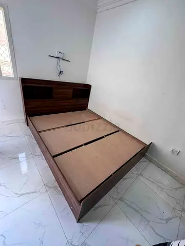 King size bed with matress