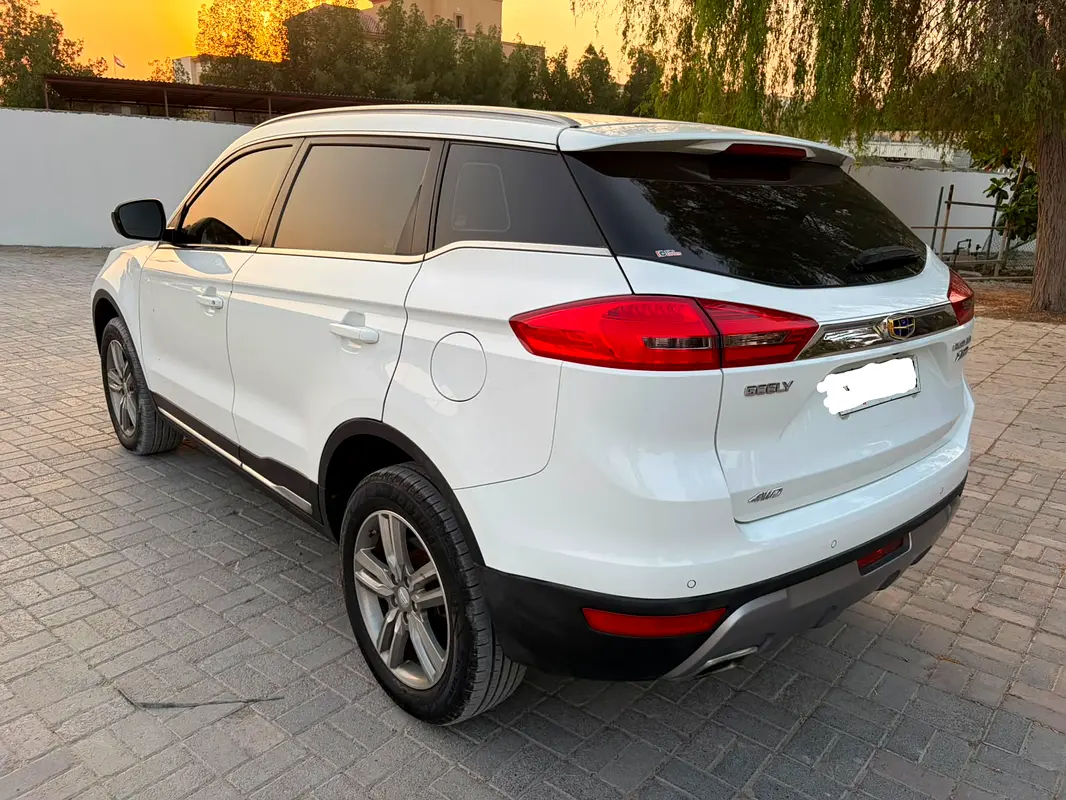 Geely Emgrand X7 Sport 2018 — photo 1 of 20
