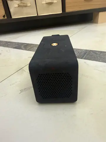 Marshall Middleton Portable Bluetooth Speaker
