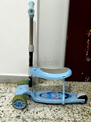 Lightweight 3-Wheel Kids Scooter with Seat - Blue, Good Condition