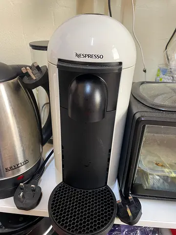 Nespresso vertuo plus Capsule Coffee Machine - Good as new
