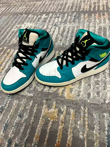 Womens shoes