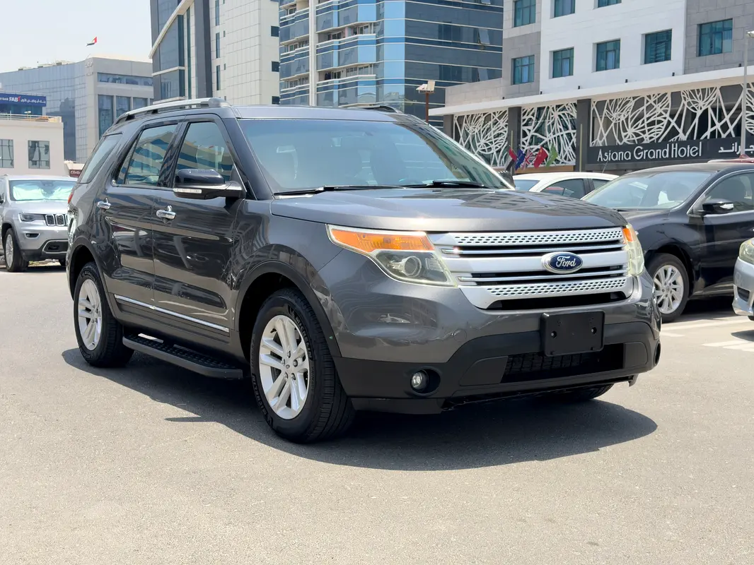Ford Explorer 2015 — photo 1 of 13