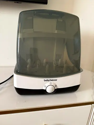 Baby Brezza baby sterilizer and dryer