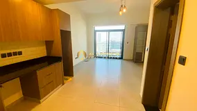 Elegant Studio | Bright Interiors | Best Price