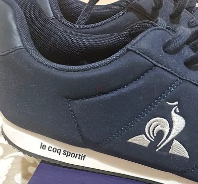 Le Coq Sportif navy sneakers for men - gently used size 44