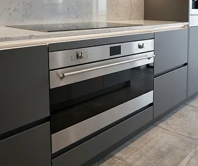 SMEG Brand New Built-in Electric Oven 90cm for Sale – Premium Italian Quality