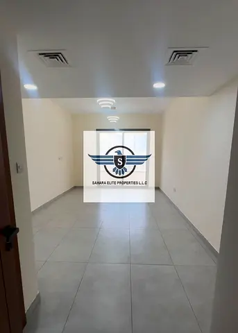 FREE PARKING !! BRAND NEW BUILDING 1BHK WITH 2 WASHROOM 15 DAYS FREE RENT 45K NEAR TO KFC