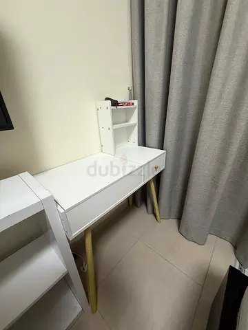 White wooden vanity desk with shelving - hidden mirror and storage (bank transfer or careempay only)