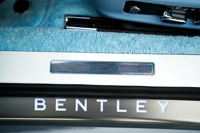 صورة 16 لـ 2019 Bentley CONTINENTAL