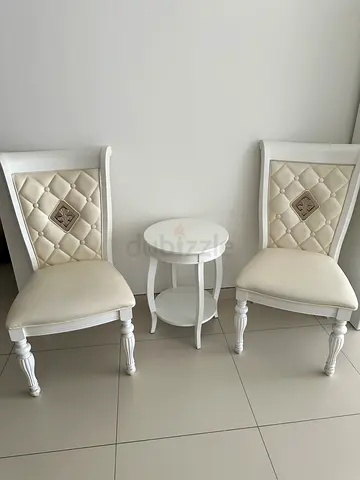 Set of 2 White Upholstered Accent Chairs with Small Round Side Table