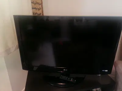 LG 42 inch TV for sale