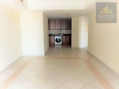 دبي مارينا 1BHK | برج الأميرة | شرفة مطلة على المدينة | غير مفروشة