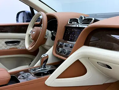 صورة مصغرة 7 لـ 2022 Bentley BENTAYGA