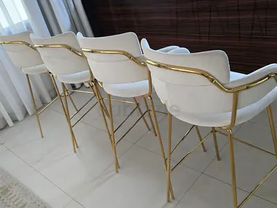 4 kitchen high chairs
