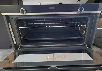 Siemens iQ500 Built-in Electric Oven 90cm with Top Set – Latest Model | Same Like New